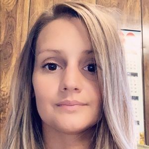 Meet your Posher, Jillian